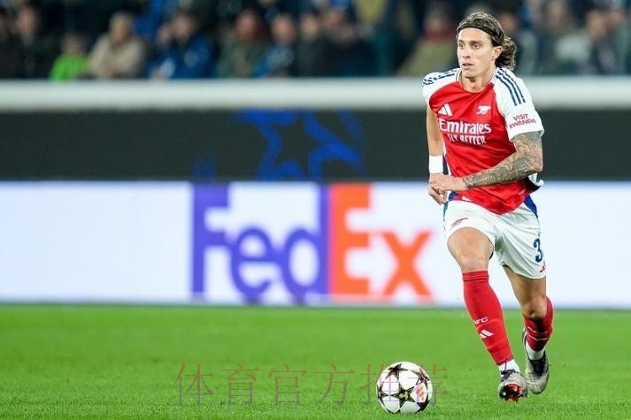 意媒:皇马关注卡拉菲奥里 阿森纳要价超8000万欧 意媒:皇马关注卡拉菲奥里 阿森纳要价超8000万欧